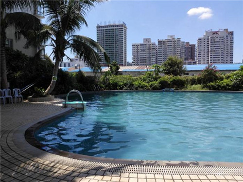 烈焰红唇串串香